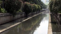 Kali yang terletak di Tanah Abang, Jakarta Pusat, itu terus menunjukkan kebersihannya.
