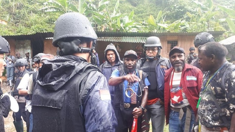 Seribuan Warga yang Sempat Disandera KKB Papua Pilih Bertahan di Kampung Seribuan Warga yang Sempat Disandera KKB Papua Pilih Bertahan di Kampung