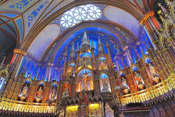 Gereja ini dibangun pertama kali pada tahun 1163. Ketika revolusi Prancis, gereja ini menjadi gudang penyimpanan makanan. Pada saat yang sama gereja juga sempat mengalami kerusakan parah (Thinkstock) Gereja ini dibangun pertama kali pada tahun 1163. Ketika revolusi Prancis, gereja ini menjadi gudang penyimpanan makanan. Pada saat yang sama gereja juga sempat mengalami kerusakan parah (Thinkstock)