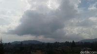 Begini Foto Dahsyatnya Erupsi Sinabung Pagi Tadi