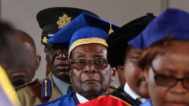 Untuk Pertama Kali, Presiden Mugabe Muncul Usai Jadi Tahanan Rumah