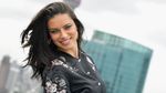 Adriana Lima Kasih Ciuman untuk Kalian Nih, Gengs!