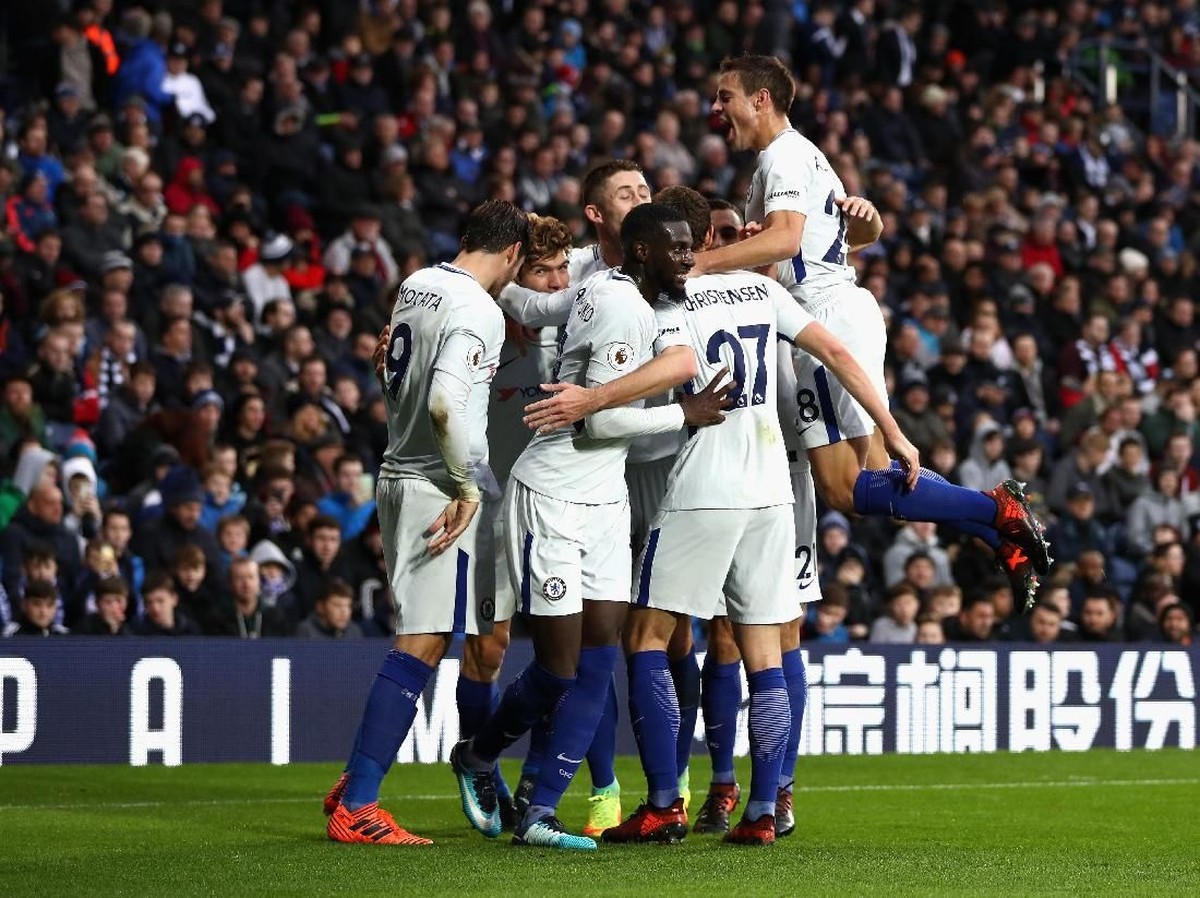 Chelsea unggul telak 3-0 atas tuan rumah West Brom di babak I. Foto: Catherine Ivill/Getty Images