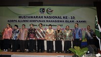 Dewan Presidium Majelis Nasional KAHMI dalam acara Munas ke-10 KAHMI di Medan, Sumatera Utara (Sumut), Minggu (19/11) dinihari.