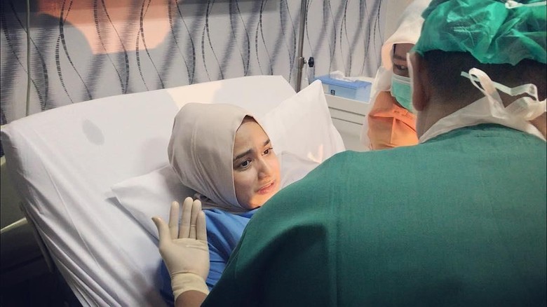 Hengky Kurniawan dan Sonya Fatmala Dikaruniai Anak Laki-laki Hengky Kurniawan dan Sonya Fatmala Dikaruniai Anak Laki-laki