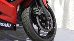 Kawasaki Ninja 250 Baru, Pesaing Honda CBR250RR
