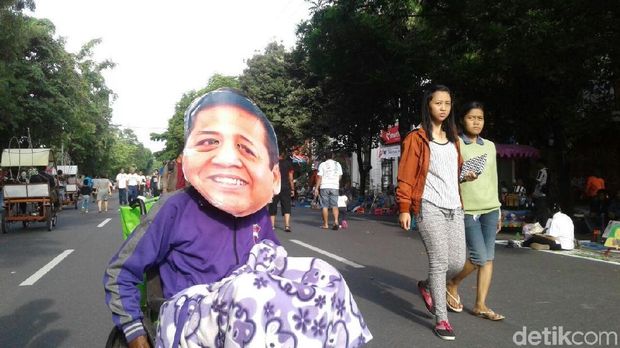 'Setya Novanto' muncul di CFD Solo. 