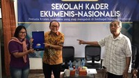 Hal itu diperkenalkan berbarengan dengan diskusi Menggali Lokal Wisdom untuk memperkaya Budaya Bangsa Indonesia dan Prinsip-prinsip membangun karakter jujur dan berintegritas serta Hukum yang berkeadilan. Foto: dok. YKI