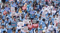 Kementerian Pemberdayaan Perempuan dan Perlindungan Anak membuat aksi Kampanye Anak Indonesia Hebat Tanpa Rokok di Jakarta, Minggu (19/11/2017). Aksi ini bertujuan untuk menguatkan komitmen bersama melindungi anak Indonesia dari asap rokok.