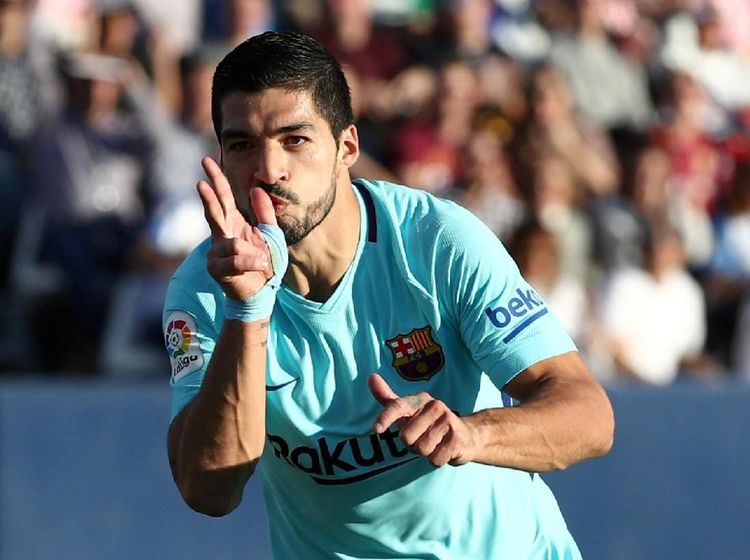 Messi Buntu, Suarez Unjuk Gigi