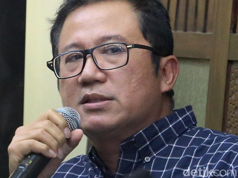 PDIP Singgung BLT Era SBY, PD Kritik Bagi-bagi Sembako Jokowi PDIP Singgung BLT Era SBY, PD Kritik Bagi-bagi Sembako Jokowi