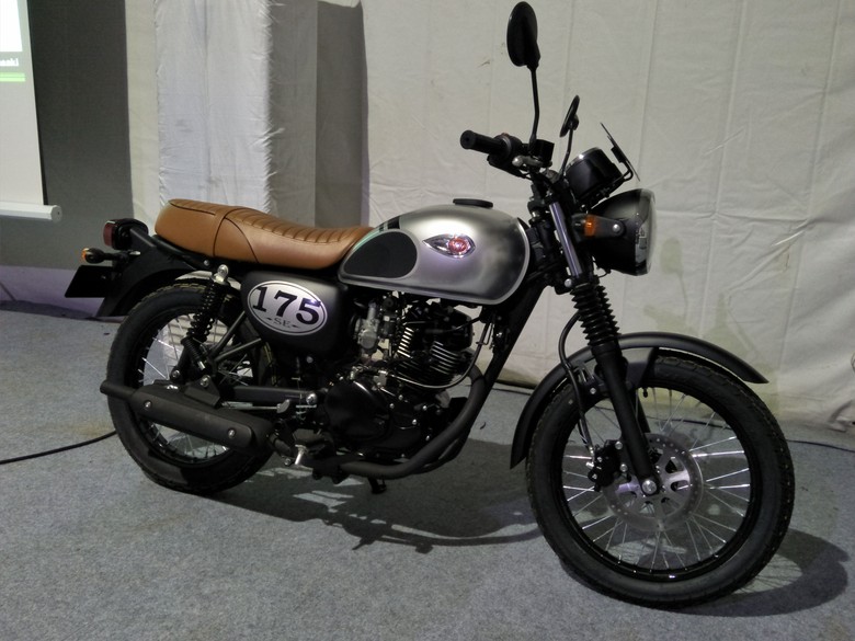  Kawasaki  W175  Sudah Dipesan 1 500 Unit