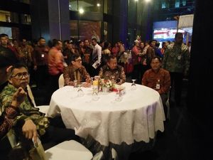 Rapat Evaluasi Kemenkum HAM, Yasonna Keluhkan Over Kapasitas LP