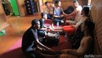Foto: Terapi Sauna Leuhang Khas Sunda