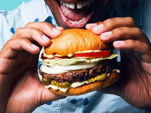 Suka Anggap Remeh Makan Makanan Tidak Sehat? Ahli Pangan Sebut Dampaknya