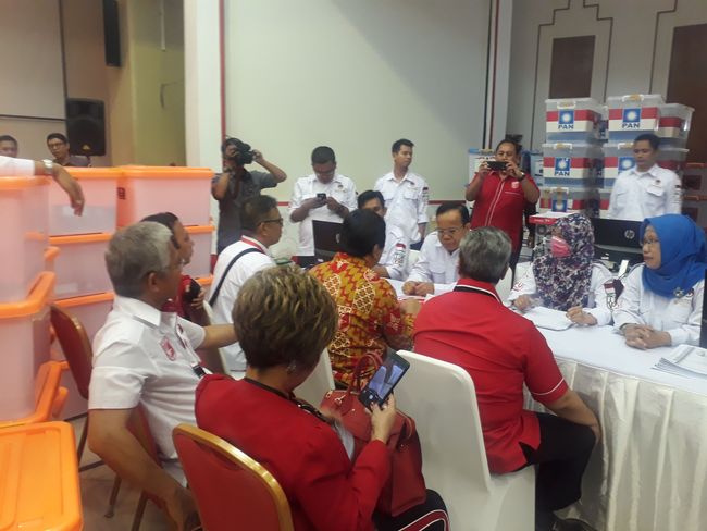 Sejumlah Parpol Datangi KPU untuk Daftar Ulang Pemilu 2019