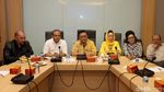 Novanto Ditangkap KPK, Agung Laksono Pimpin Rapat di DPP Golkar