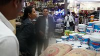 Rini Blusukan di Papua, Semen dari Rp 2 Juta Kini Rp 500 Ribu/Sak