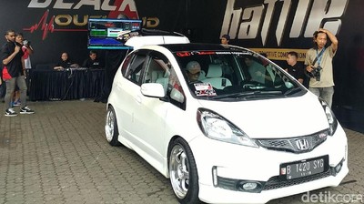 130 Mobil Adu Kece di Bandung