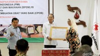 Dengan kerjasama ini, BPOM memastikan donor darah melalui PMI memenuhi bahan baku fraksionasi plasma yang berkualitas dan berkelanjutan.