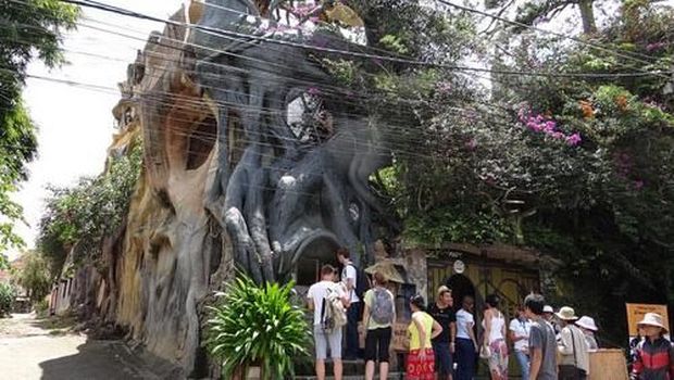 Crazy house Vietnam