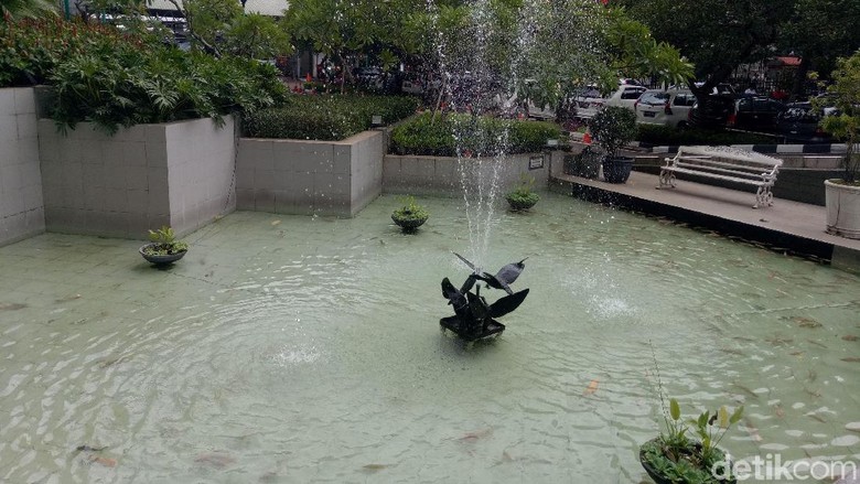 Rp 620 Juta untuk Kolam, Sekretaris DPRD DKI: Biar Nggak Stres Rp 620 Juta untuk Kolam, Sekretaris DPRD DKI: Biar Nggak Stres
