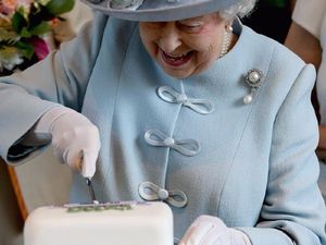 Ratu Elizabeth Mencari Chef Baru hingga Nikmat Legit Gudeg Manggar