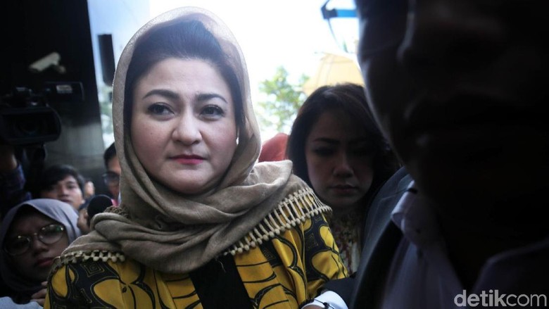 Istri Setya Novanto Dicegah ke Luar Negeri Istri Setya Novanto Dicegah ke Luar Negeri