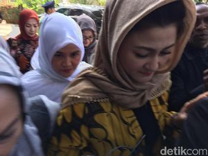 Ditemani 8 Orang, Istri Setya Novanto Penuhi Panggilan KPK