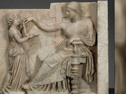 Benarkah Ini Penampakan Para Penjelajah Waktu?