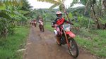 Terabas Hutan Pakai Motor Trail