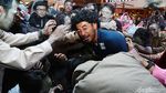Aksi 5 Cowok Jagoan Melawan Zombie