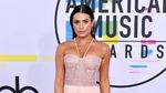 Penampilan Seksi Para Seleb di AMAs 2017