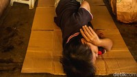 Sebagian kios digunakan sebagai tempat tinggal oleh pedagang.