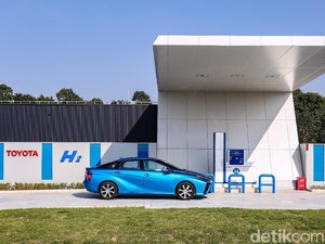 3 Tahun Lagi Toyota Mulai Jual Mobil Listrik di China