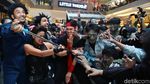 Aksi 5 Cowok Jagoan Melawan Zombie