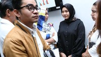 Sepertinya Georgia merasa sudah mantap berpisah dari Aldi. Foto: Noel/Palevi
