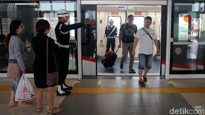 Skytrain Bandara Soekarno-Hatta telah beroperasi. Perpindahan traveler dari Terminal 1 hingga Terminal 3 pun jadi lebih mudah.