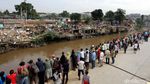 Foto Perjalanan Normalisasi Ciliwung sampai Mangkrak di Era Anies