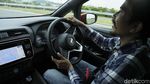 Ngebut dengan Mobil Listrik Terlaris