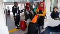 Dengan beroperasinya Skytrain diharapkan pergerakan pengguna jasa bandara lebih teratur.