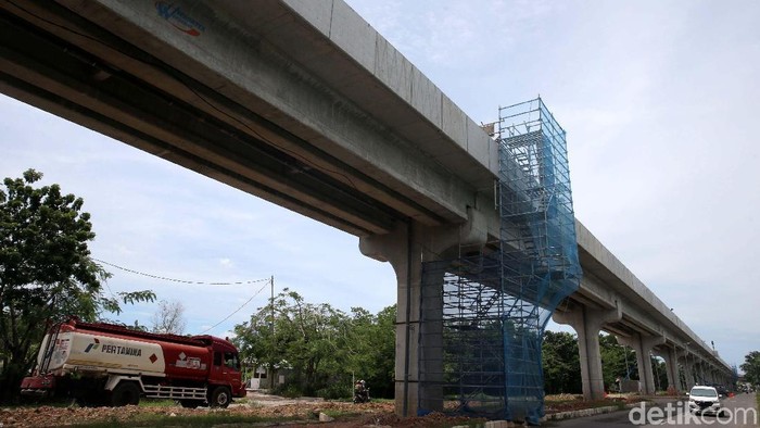 Pemasangan Rel Sudah 50%, LRT Palembang Beroperasi Juni 2018