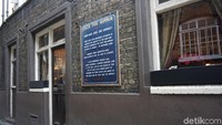 Anda dijamin dengan aura mistis yang bisa bikin bulu kuduk merinding. Membayangkan ratusan tahun lalu terjadi pembunuhan di tempat ini. Namun seperti diketahui hingga saat ini sosok Jack the Ripper masih misteri. Dan misteri pembunuhan ini juga telah mengilhami lahirnya berbagai karya fiksi (Erna Mardiana/detikTravel)