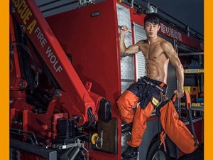 Ladies, Beli Kalender Cowok Seksi di Taiwan Bisa Sambil Beramal