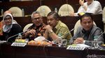 DPR Bersama Kemendagri-KPU-Bawaslu Bahas Revisi PKPU