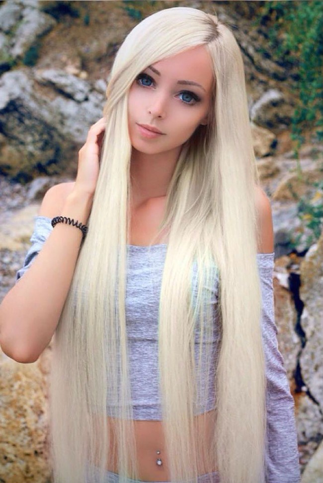 Alina Kovaleskaya sudah memiliki kecantikan alami. Dia tidak perlu melakukan operasi plastik untuk menjadi Barbie. Foto: Instagram