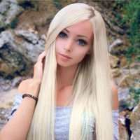 Alina Kovaleskaya sudah memiliki kecantikan alami. Dia tidak perlu melakukan operasi plastik untuk menjadi Barbie. Foto: Instagram