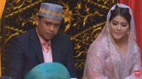 Prosesi adat pemberian makan ini berlangsung setelah acara pemberian marga(Foto: Dok. Screenshot CNN Indonesia)