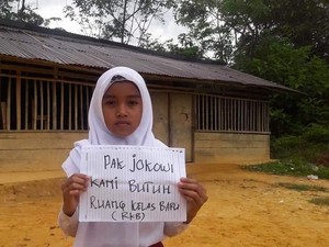 Bikin Prihatin! SD di Kampar Berlantai Tanah dan Beratap Seng