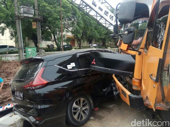 Mitsubishi Jamin Ketersediaan Spare Part Xpander Jika Kecelakaan